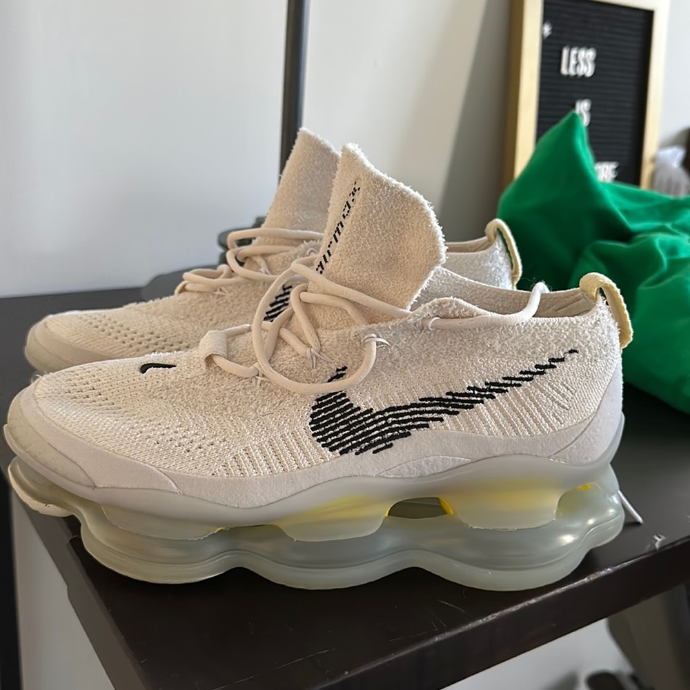 NIKE AIRMAX SCORPION